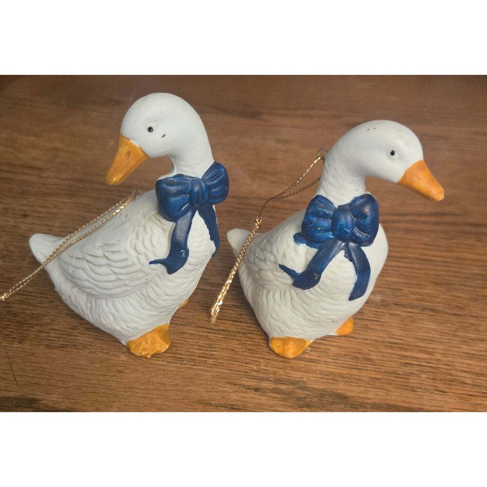 Vintage Country Geese Goose Ornaments Blue Ribbon Set Of 2 VTG Porcelain Decor - Picture 3 of 9
